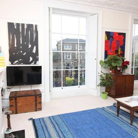 Stunning Arty Apartment In The Heart Of Clifton Bristol Buitenkant foto